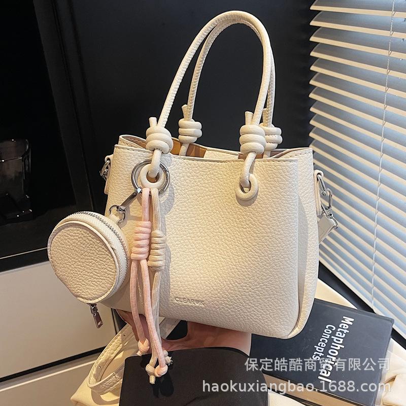 Портативная универсальная повседневная сумка-ведро 2025 весна новая корейская версия модная высококлассная сумка на плечо сумка-мессенджер для поездок на работу