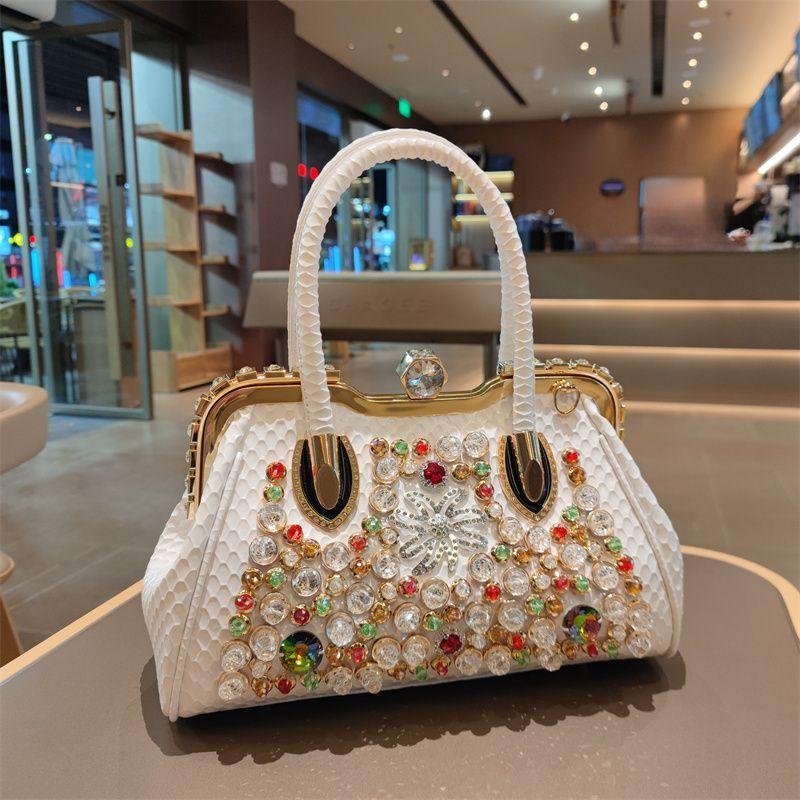 2025 Новая модная повседневная сумка через плечо с бриллиантами и пряжкой-замком
