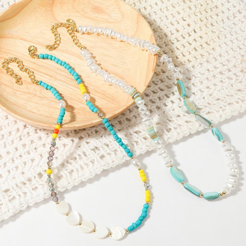 Necklace for Women Crystal Beaded Collarbone Chain Ins Simple Shell Necklace Female Colorful Natural Crystal Rice Bead Necklace