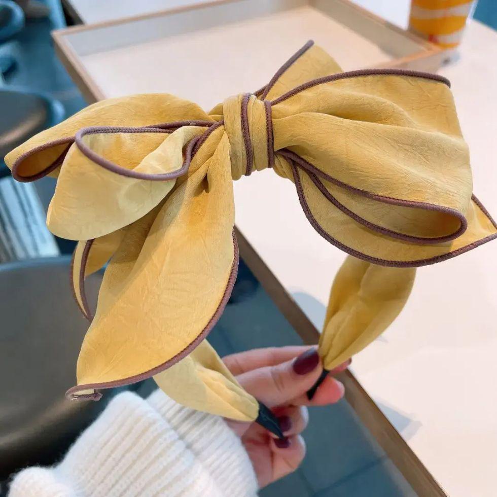 Ultra-Wide Bow Hairband: Cute, Face-Slimming, Korean Style Hair Accessory
