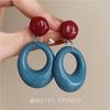 2025 Новые французские ретро красные и синие геометрические акриловые серьги-пусеты - Гонконгский стиль, высококлассный трендовый дизайн