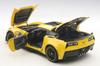 AUTOart Chevrolet Corvette Z06 Edition Завершенный продукт 1/18 (С7) С7.Р (желтый)