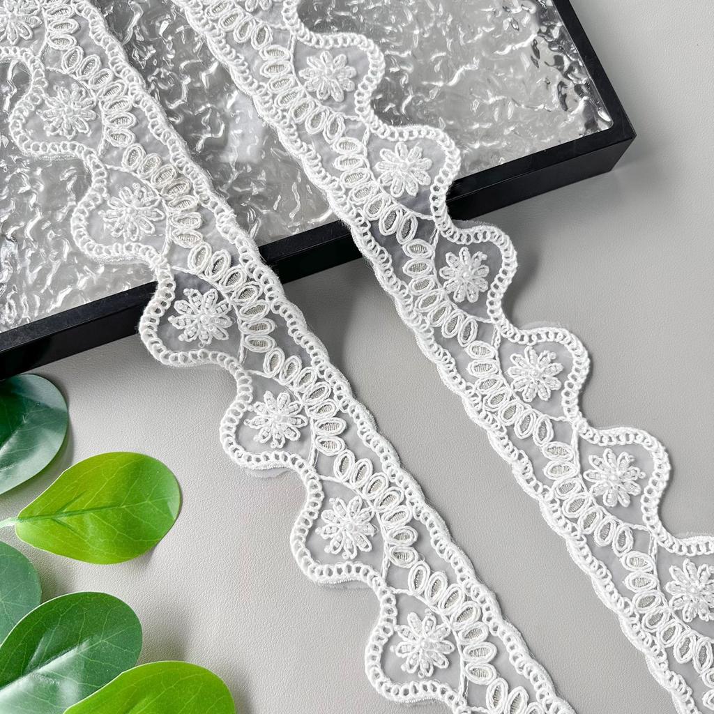 White Handmade Beads Wavy Barcode Clothing Home Window Decoration Accessories Lace Accessories