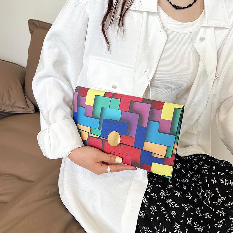 New Envelope Bag Fashionable and Fashionable Spring Bag Women's Beautiful Personality Underarm Bag Clutch Bag Women's Bag