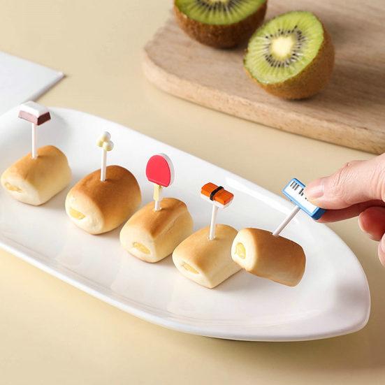 5/6/10Pcs Fruit Fork Reusable Cartoon Cute Chick Food Selection Mini Dessert Toothpick