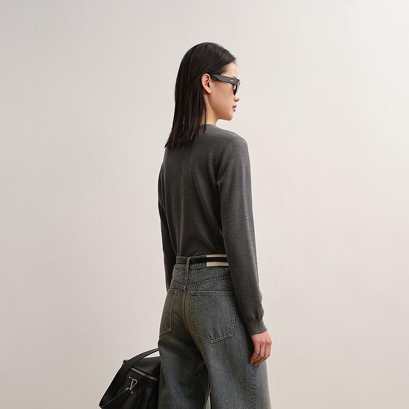 LESS 2025 Fall Round Neck Pullover Knit Sweater