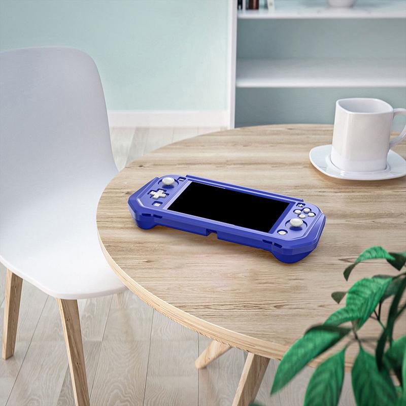 Игровой набор аксессуаров для Switch Lite: защитный чехол для NS Switch Lite, держатель для консоли.