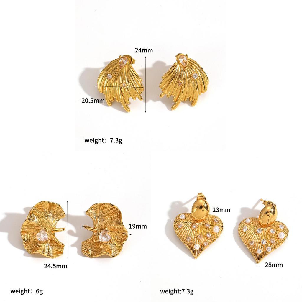 French Retro Pearl Earrings With Heart Shape And Pvd Gold Finish For Female Style Accessory