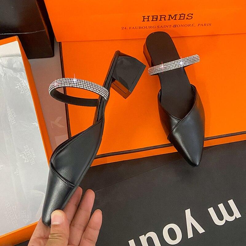 Тапочки для отдыха, женские шлепанцы, туфли-лодочки, обувь на квадратном среднем каблуке для женщин, однотонные блестящие тапочки с острым носком, большие размеры