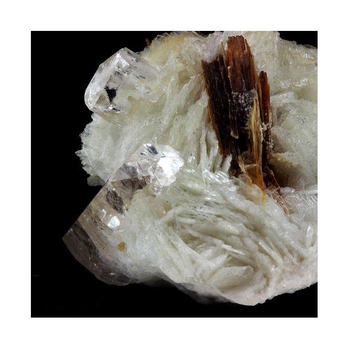 Pierres et Minéraux. Topaze + Cleavelandite. 810.5 ct. Pakistan.