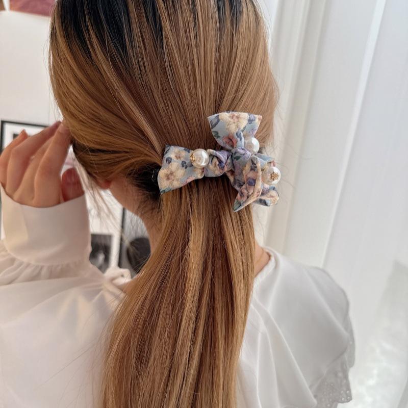 Charming and Elegant Fabric Daisy Twisted Hair Clip for Women, High Quality, Ponytail Vertical Hairpin