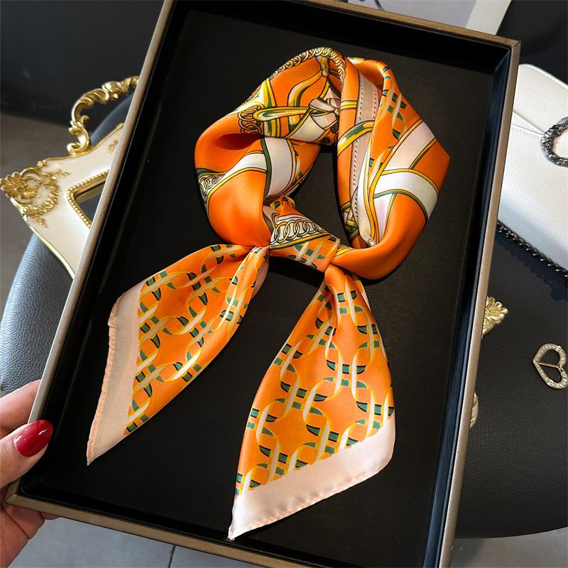 70 * 70cm New Silk Small Square Scarf For Women'S Neck Protection Professional Scarf Versatile Hair Tie Headscarf Scarf