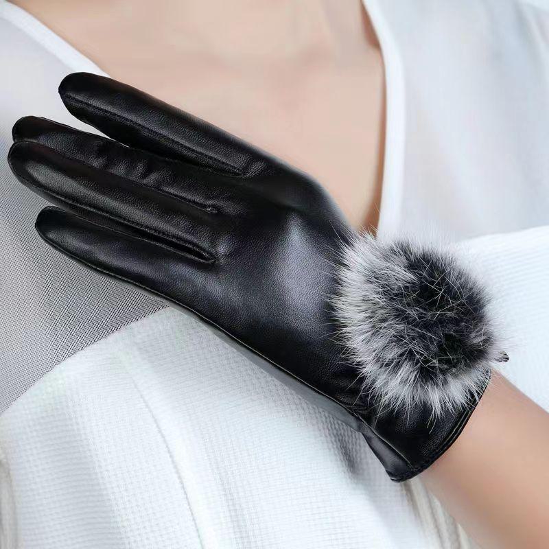 Женские черные бархатные перчатки из искусственной кожи с сенсорным экраном и помпонами из кроличьего меха