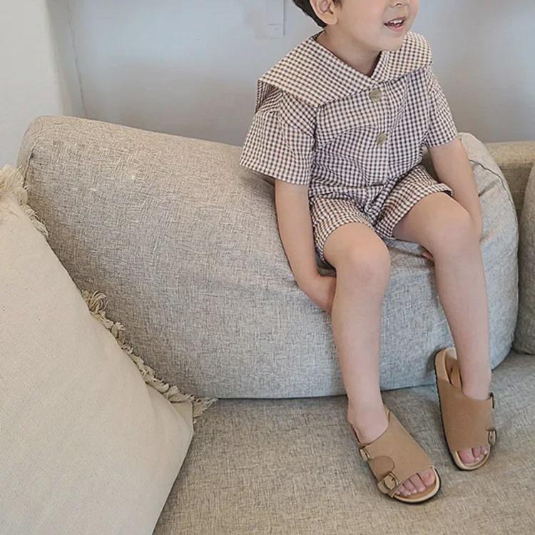 Модный детский клетчатый костюм с матросским воротником: Комплект из юбки на подтяжках для девочек и шорт для мальчиков