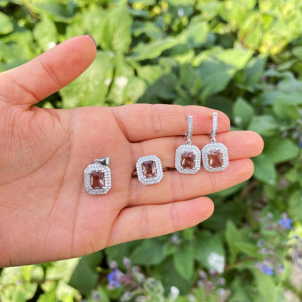 Dazzling Color-Changing Zultanite Silver Jewelry Set for Women: Embrace the Magic of Diaspore, Zultanite Jewelry Set