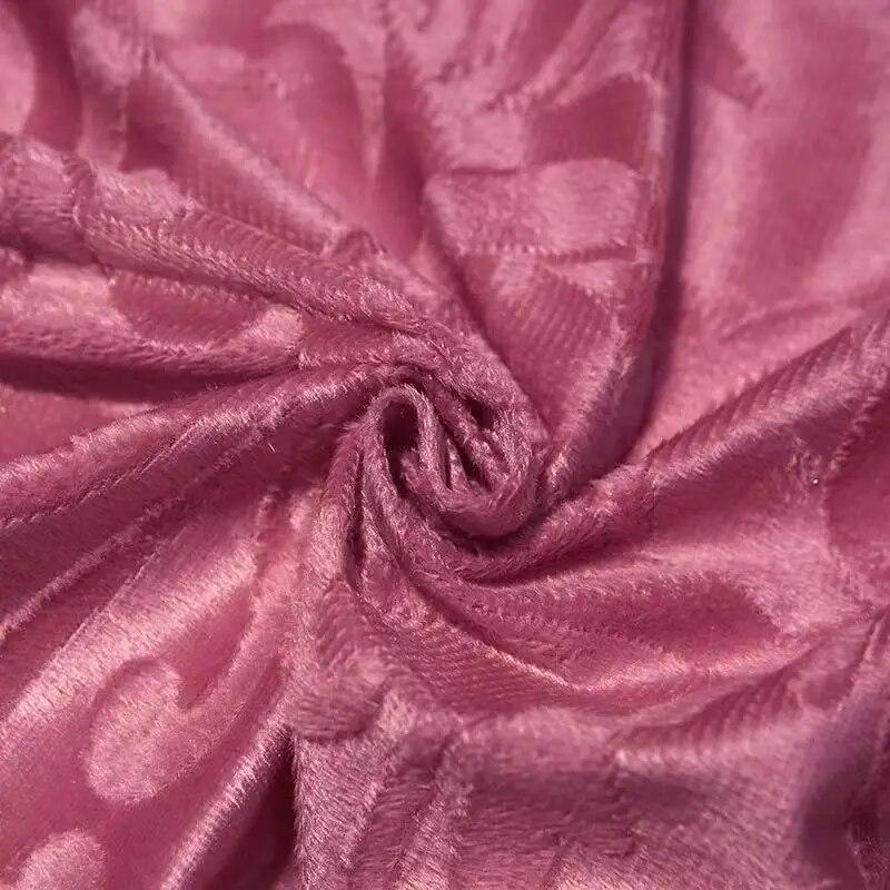 Высококачественный бархатный комплект постельного белья в европейском стиле, 1 шт., юбка с тиснением, 2 шт., наволочка King Queen, элегантное теплое плюшевое покрывало