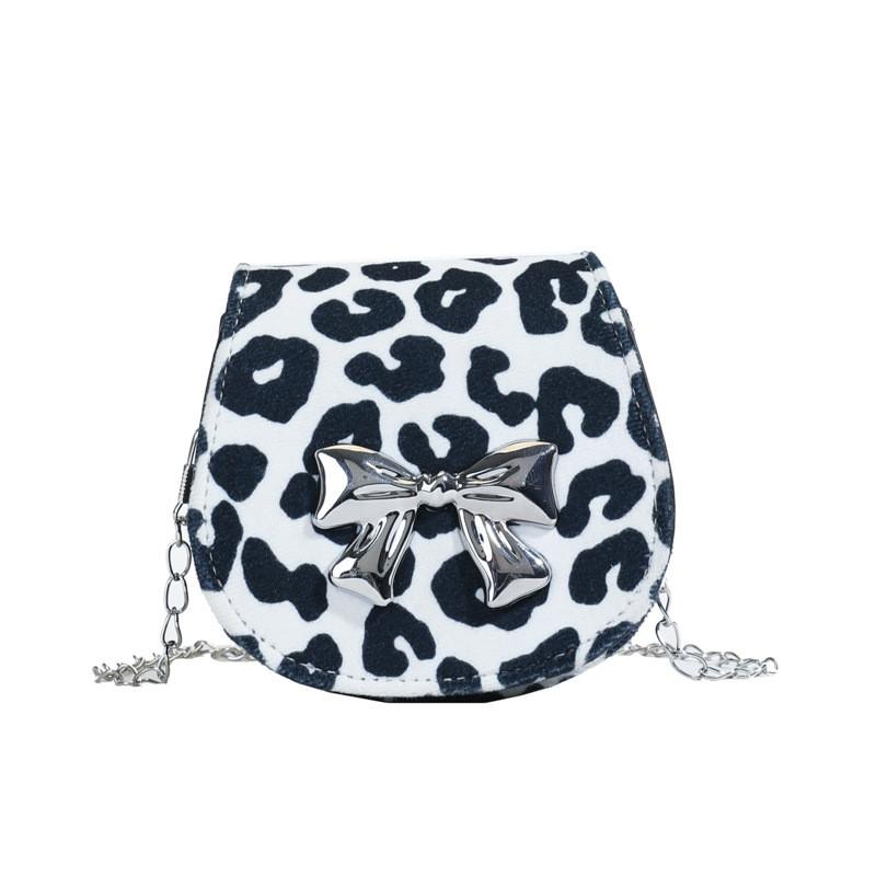 Trendy Mini Shoulder Bag For Kids With Stylish Leopard Print And Elegant Bow Design