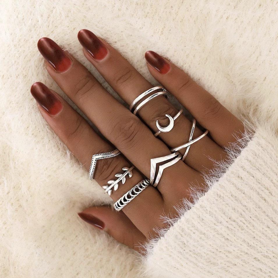 European and American 25-piece Ring Set, Snake Elephant Dripping Oil Gossip Love Leaves Small Flowers Geometric Joint Ring Female