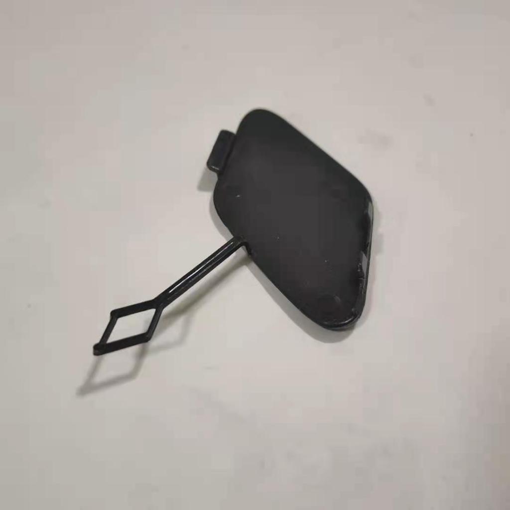 Крышка передней буксировочной проушины BMW 1 серии F52, Заглушка буксировочной проушины, Деталь 51117933180.