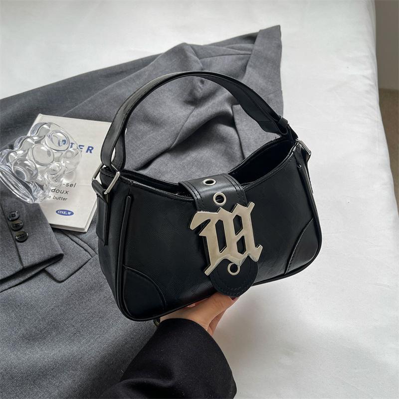 Новая корейская версия модной портативной небольшой квадратной сумки 2024 года, весенняя нишевая дизайнерская модная сумка, женская новая сумка-мессенджер для женщин