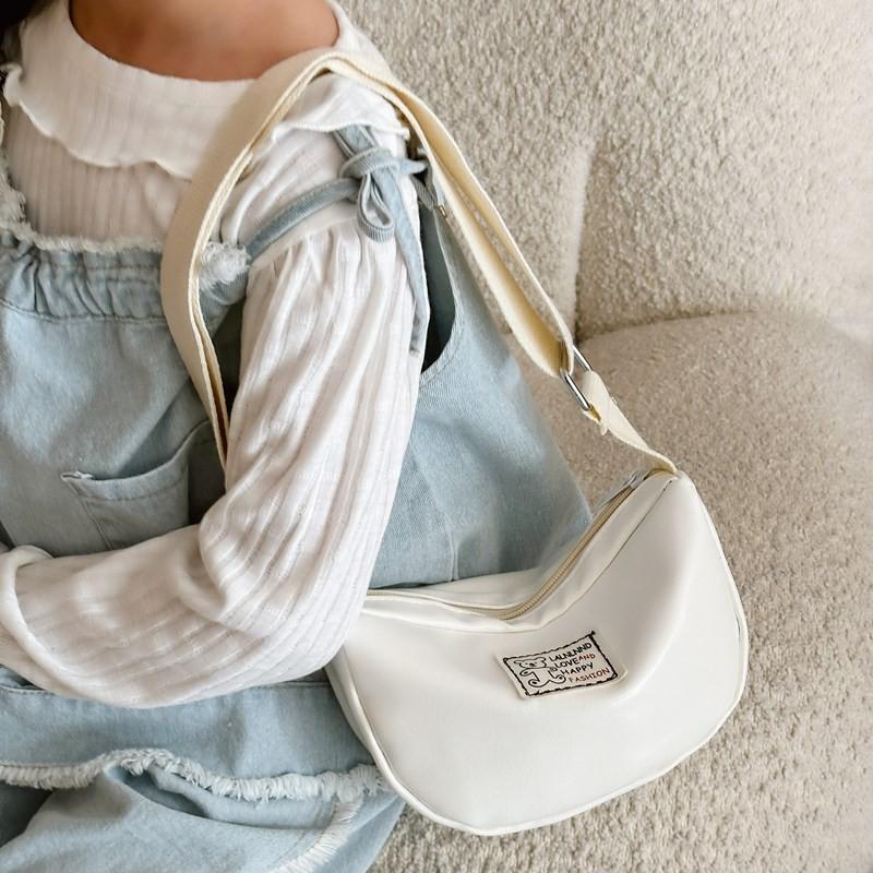 Trendy Kids Crossbody Bag 2024 Spring Summer Cartoon Bear Design Nylon Material