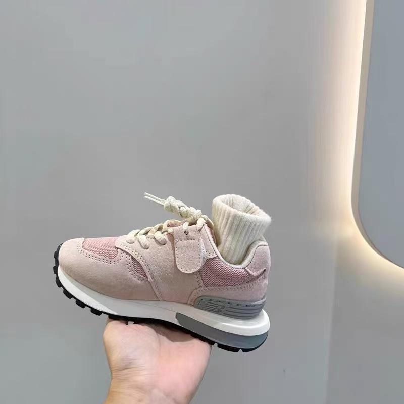 Детские спортивные ботинки с плюшем для мальчиков 2025