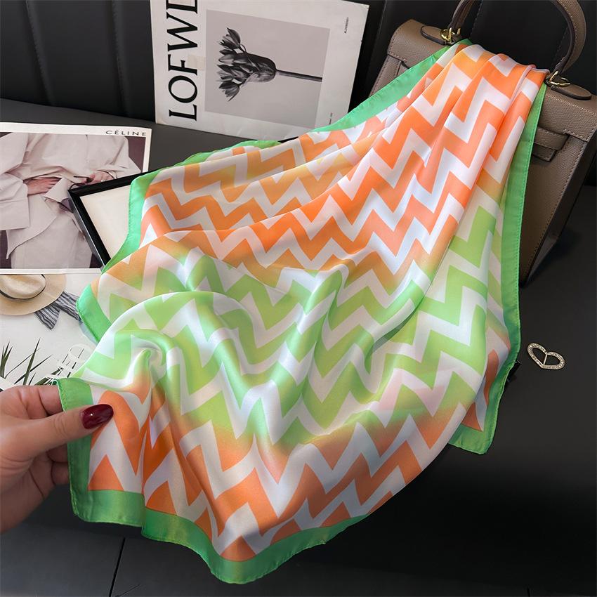 Summer 70Cm Print Square Scarf Checkered Thin Versatile Neckerchief Hair Tie Headscarf Women Wraps Hijabs Luxury Bufandas Poncho