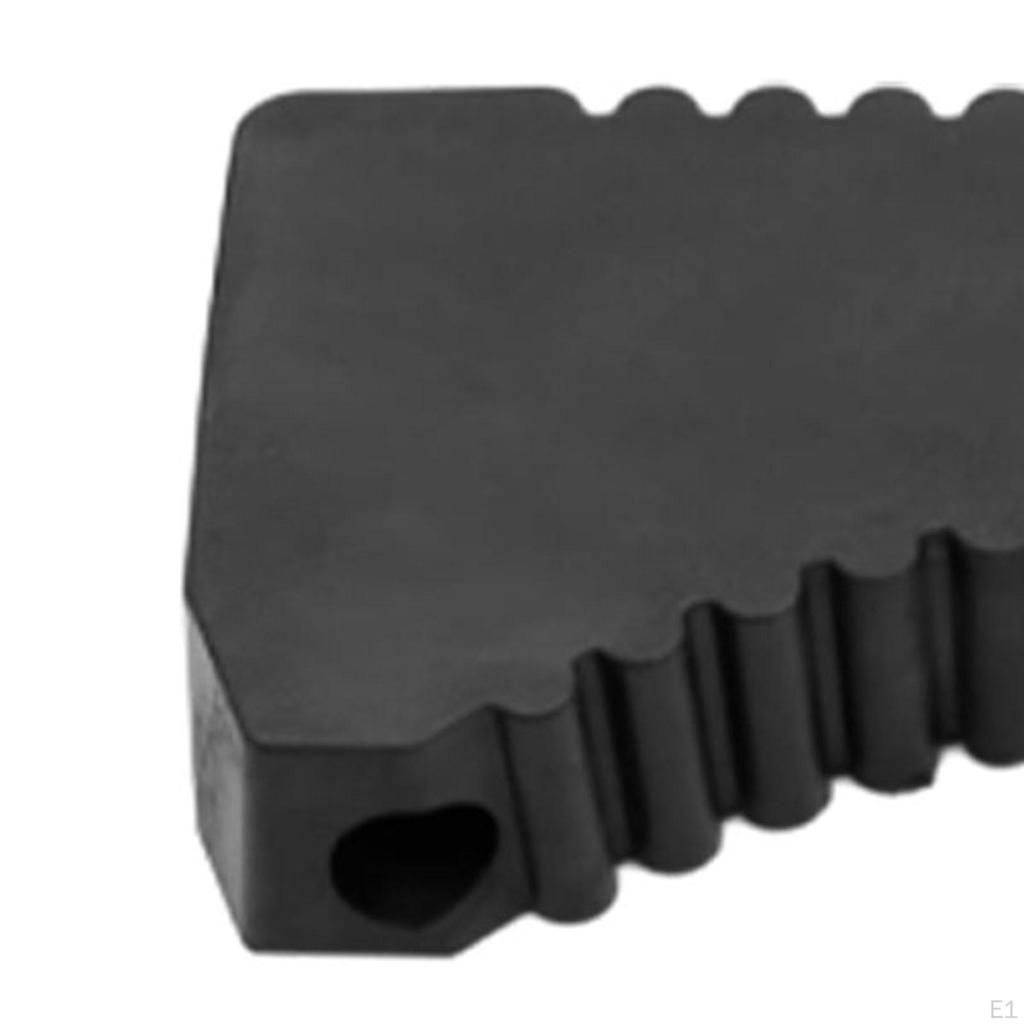 Climbing Gasket Accessory for Telescopic Ladders In Outdoor Settings