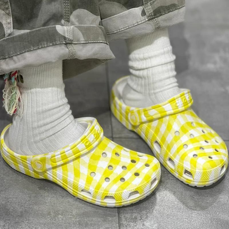 Crocs Classic Gingham Clog Daylily Comfortable Trendy Clogs Unisex Clogs White Yellow 211006-78R