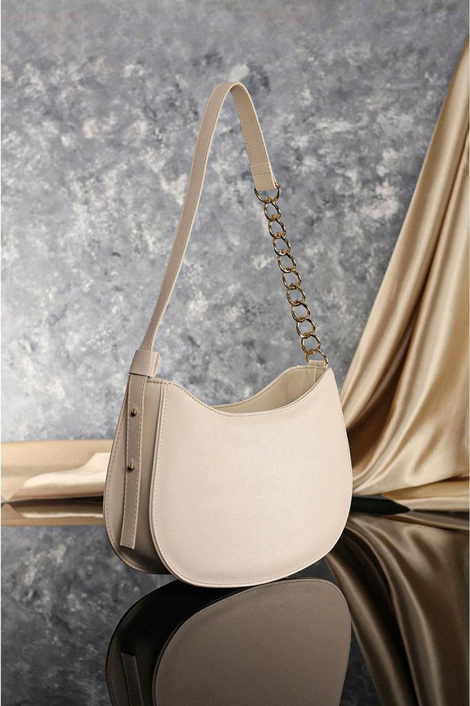 Women's Stylish and Useful Shoulder Bag Black Zippered Lined Adjustable Strap Bag