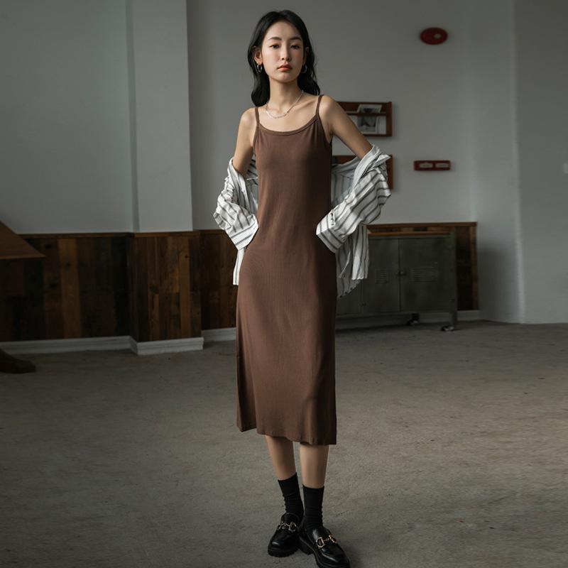 Платье-халтер женское летнее со свободным прямым жилетом длинное платье выше колена