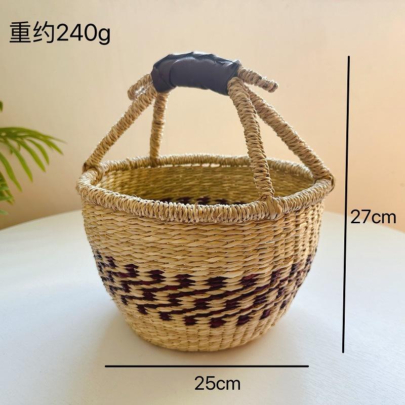 eaweed Handmade woven picnic basket for storing fruits and vegetables, Cosmetics kitchen organizer flower girl basket