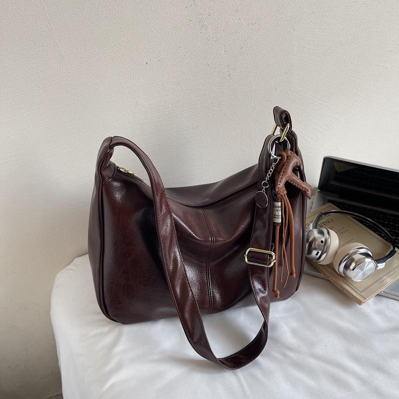 Сумка большой вместимости Ретро и стильная сумка-тоут для поездок Мягкая кожа Сумка через плечо