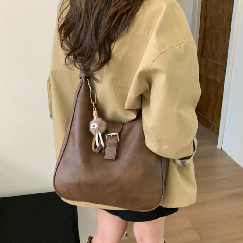 Премиальная сумка женская 2025 новая осенне-зимняя ретро на плечо сумка-тоут для поездок большой вместимости женская сумка