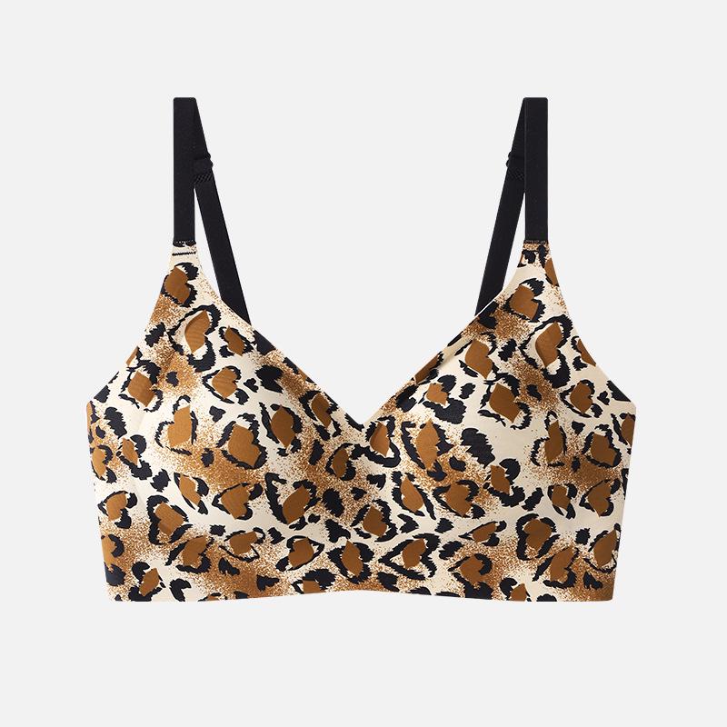 Leopard Print Seamless Push-Up Bra for Women - Anti-Sagging, Warm, with Side Support for a Beautiful Back