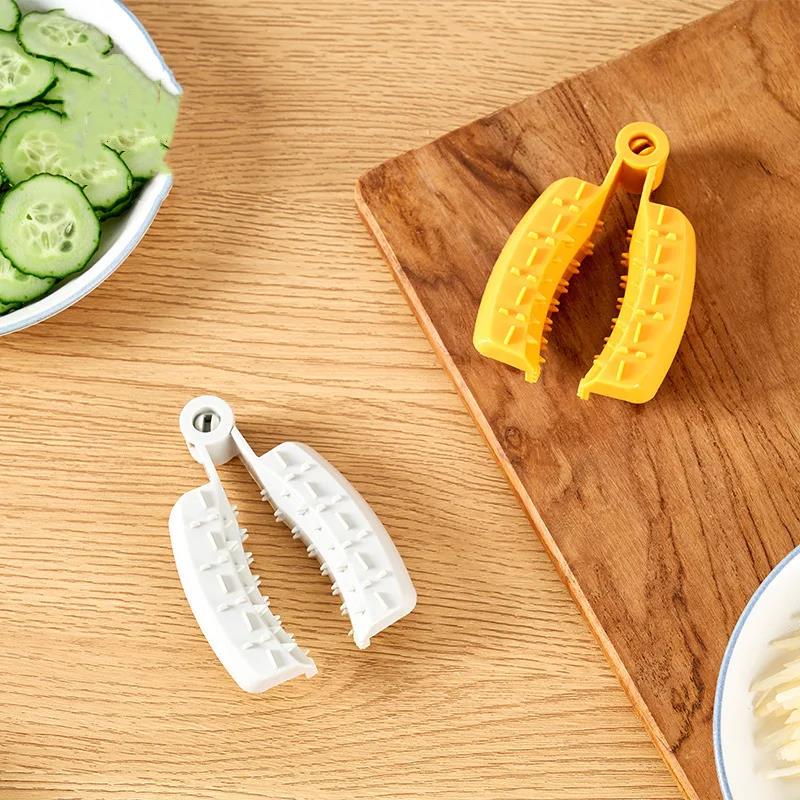 Barbed hand guard clip ground garlic finger protective sleeve kitchen finger non-slip sleeve kitchen gadgets6