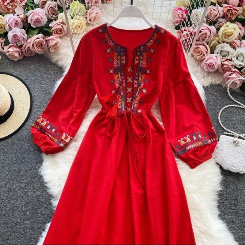 National Style Elegant Beach Vacation Dress Women Embroidery Flower Print Vintage Party Midi Dresses Female Loose Retro Design Casual Clothes