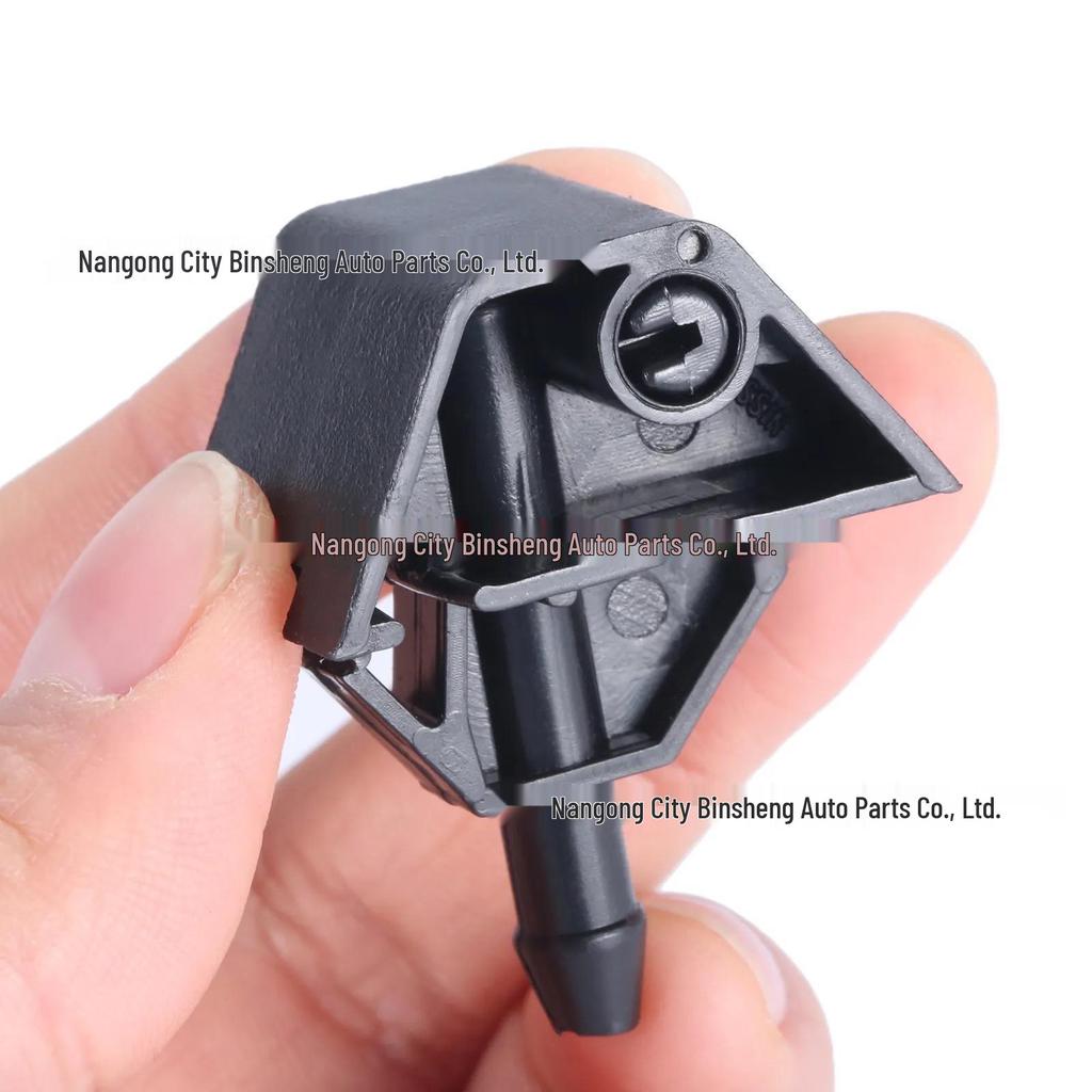 Форсунка омывателя лобового стекла 28932-JD000 для Nissan Qashqai, X-Trail и Venucia 2008-2015 гг.