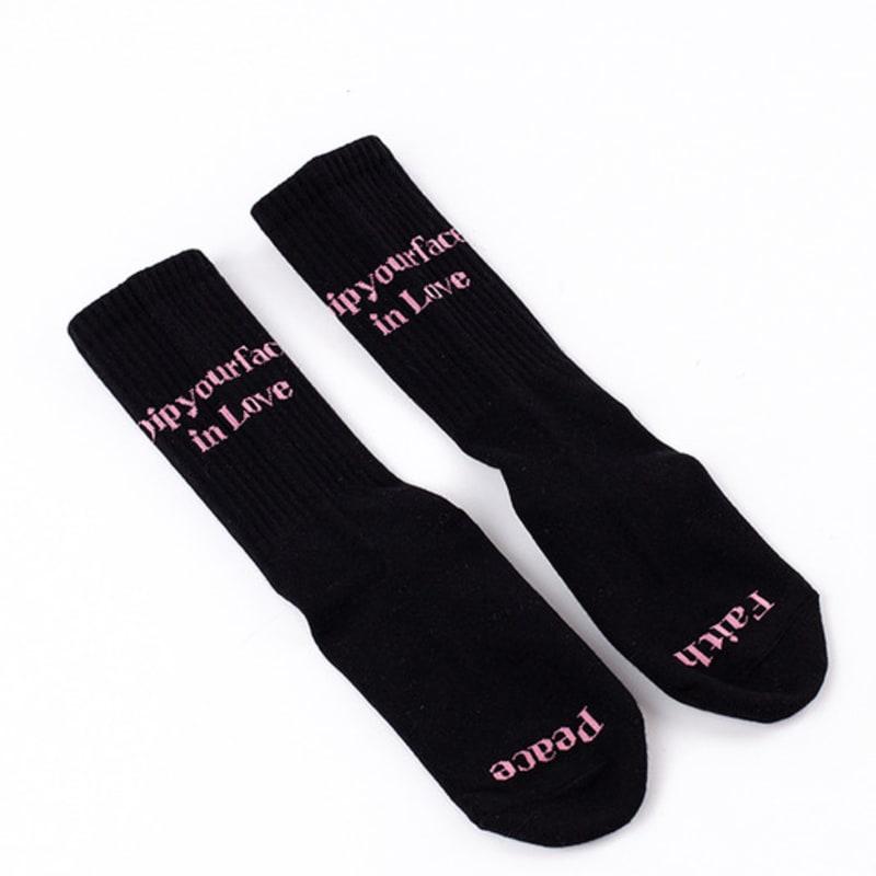 ВОТТА ЛЮБОВЬ ПОХОЖА НА ДАЙВИНГ : угольно-черный