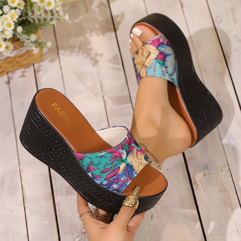 Модные женские тапочки с принтом на платформе, летние пляжные босоножки на танкетке, женские нескользящие шлепанцы с толстой подошвой, большие размеры