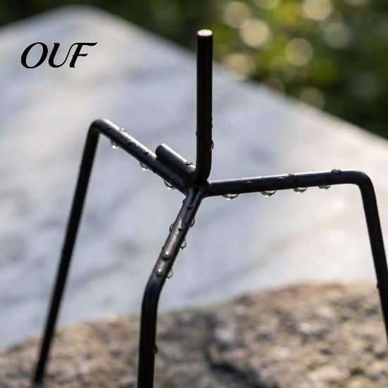 Decorative Plant Stake Heavy Duty Iron Garden Stake, Triangular Stability Ground Peg, Rust Outdoor Floral Ornament Holder Resistant Support