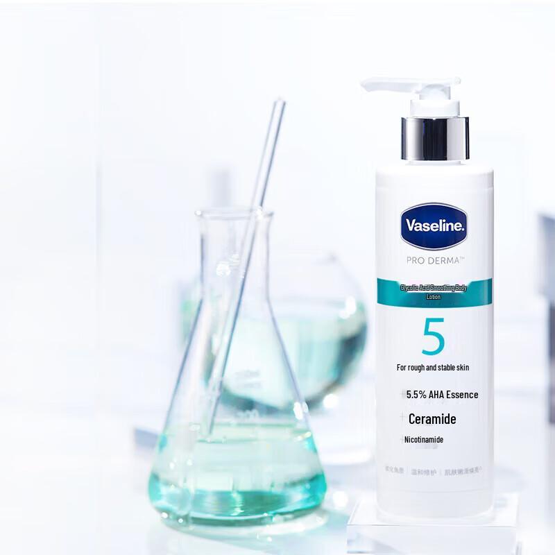 Vaseline Fruit Acid Smoothing Body Lotion