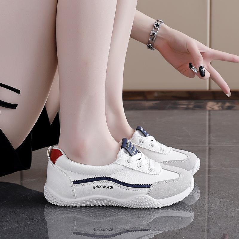 Lightweight and breathable white shoes for women's casual wear resistant thin soled board shoes