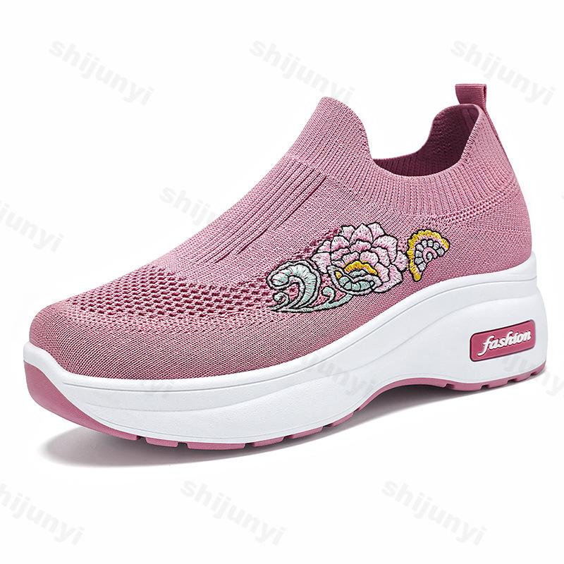 2025 New Platform Casual Shoes Women's Slip on Non Slip Height Increase Vulcanized Shoes Women's Fly Weave Breathable Shoes