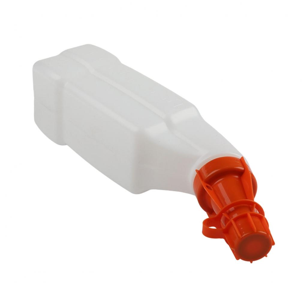 1L Capacity Oil Mixing Bottle for 2 Equipment Essential Gardening Tool