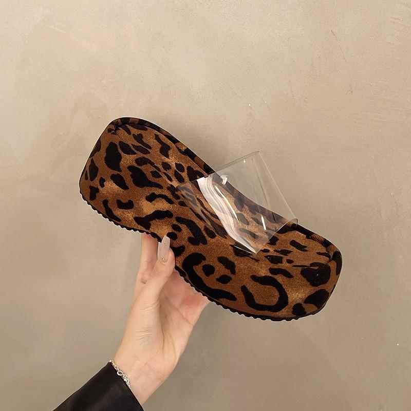 Ретро прозрачные женские тапочки на платформе, летняя одежда 2025 года, новинка с юбкой, увеличивающей высоту, повседневные односложные классные тапочки