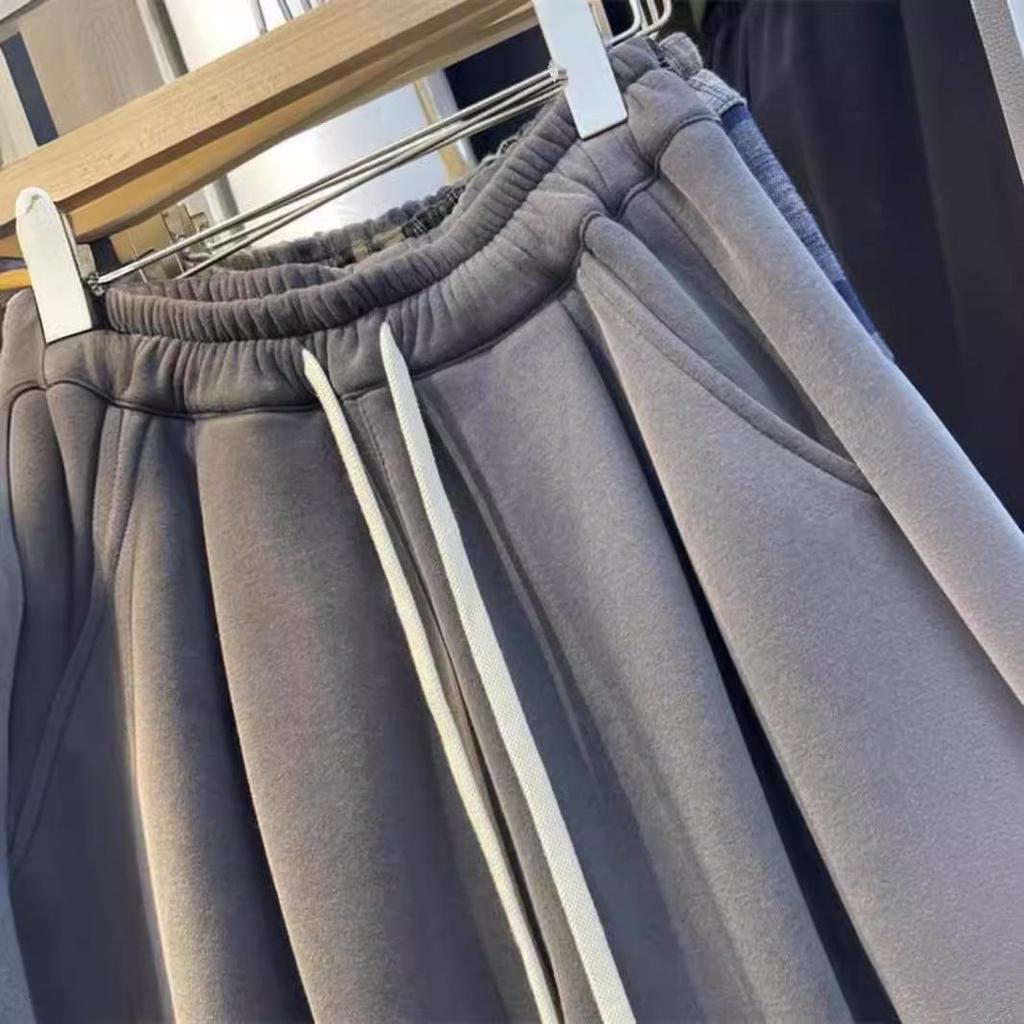 2025 Winter Women's European Loose Wide-Leg Thickened Plus Velvet Harem Sweatpants