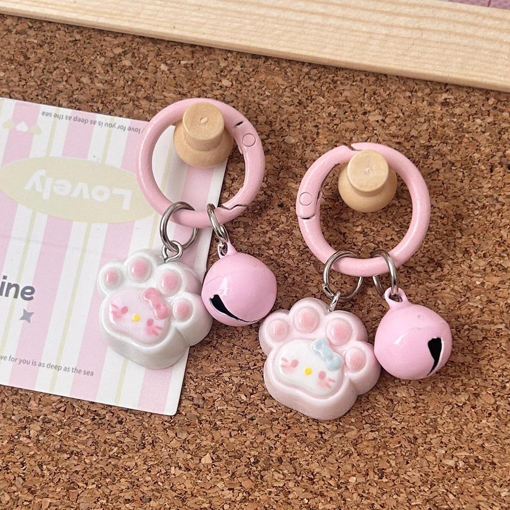 Charming Cartoon Cat Paw Bell Keychain - Cute Schoolbag Pendant & Bestie Gift