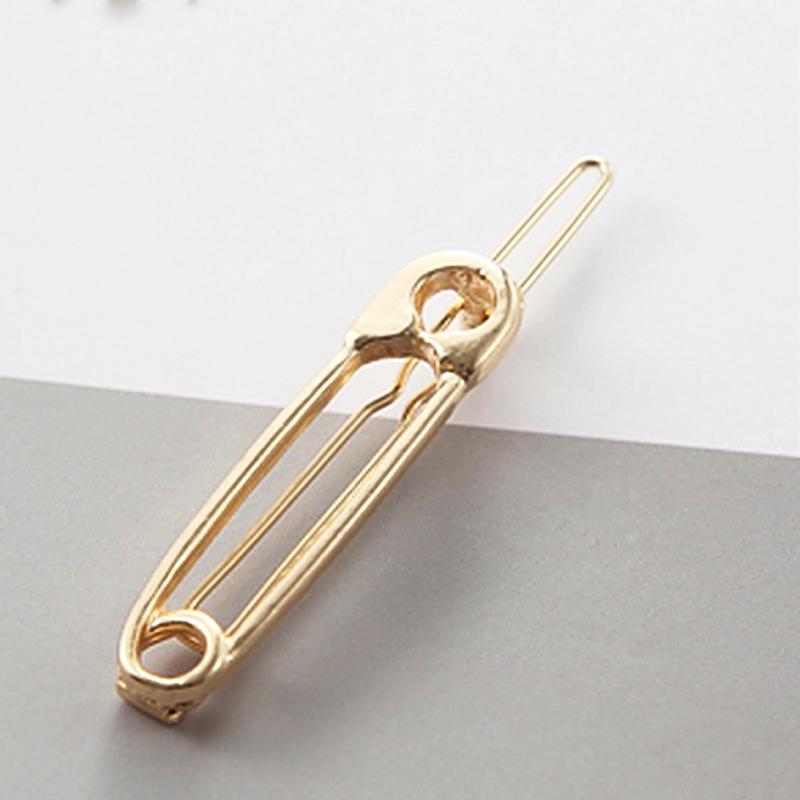 Модный аксессуар для волос. Заколка в виде булавки. Отлично держит волосы и привлекает внимание окружающих свой оригинальностью