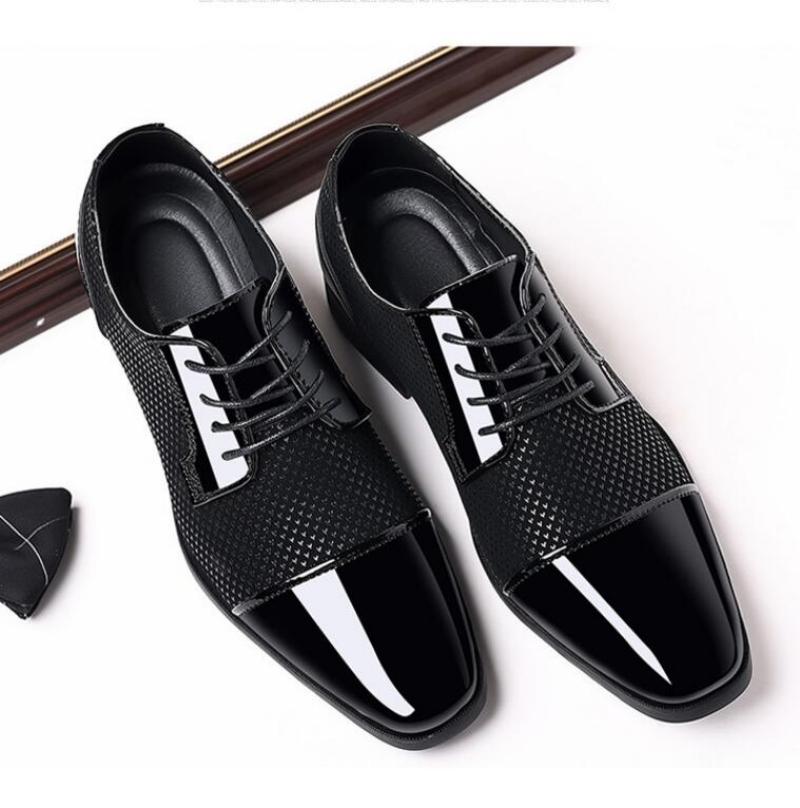 Classic Men Dress Shoes For Men Oxfords Patent Leather Shoes Lace Up Formal Black Leather Wedding Party Shoes